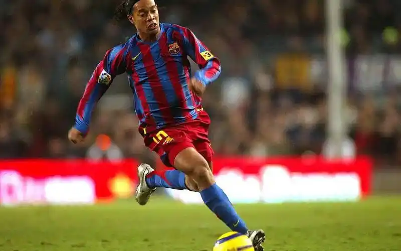 但依旧保持 但依旧保持