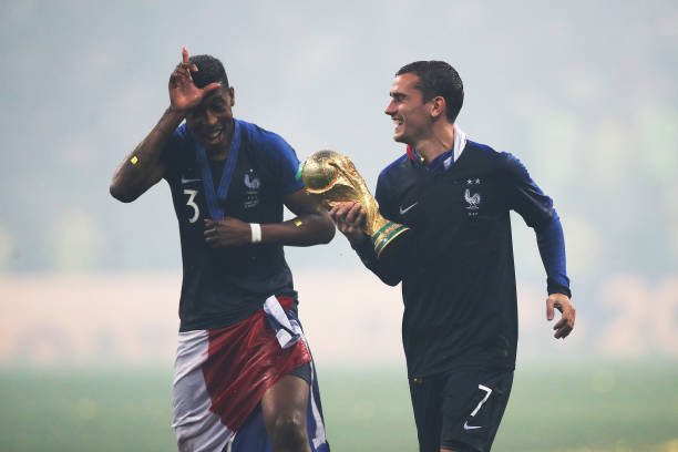 疑令人瞩目 疑令人瞩目